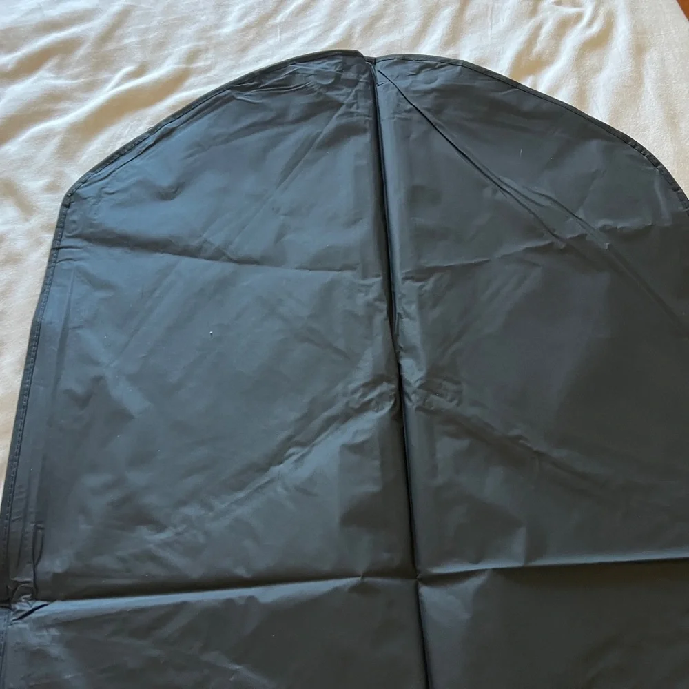 EXPRESS GARMENT CLOTHING SUIT BLACK ZIP UP BAG Brand New HOME CLOSET NEEDS